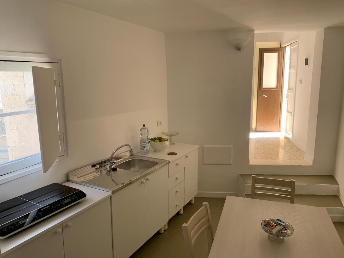 Palazzo Moschettini Apartment Мартано Екстериор снимка
